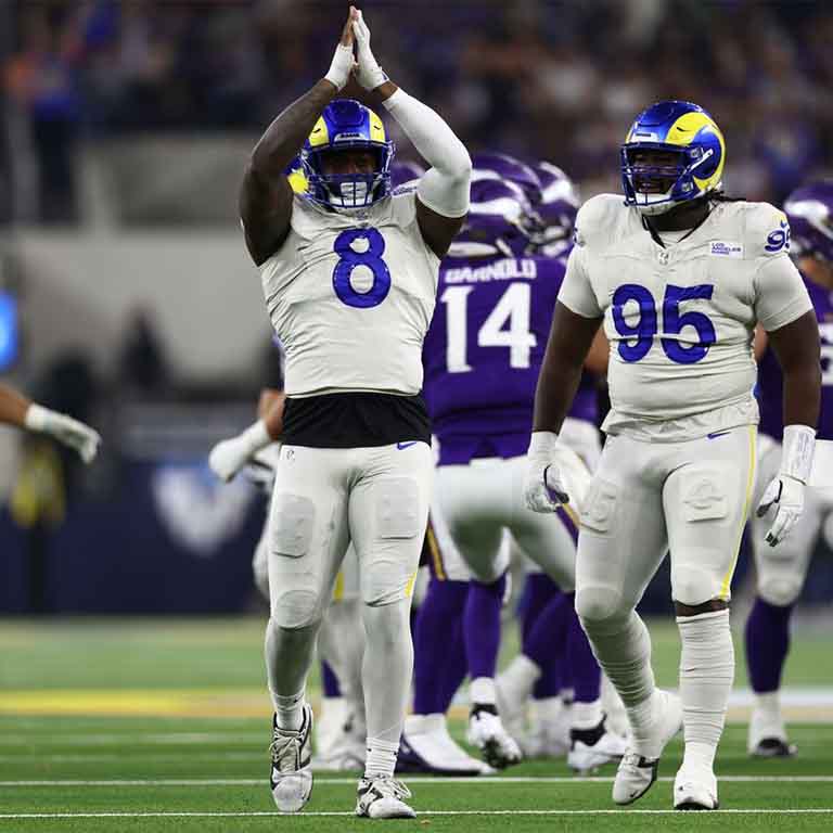 Rams de Los Ángeles Triunfan Sobre Vikings en Un Juego de Alta Intensidad
